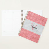 Batik Rose Ruddy Et Aquarelle Gris Monogramme (Devant avec enveloppe)
