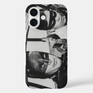 Batman en Robin In Batmobile iPhone 16 Hoesje