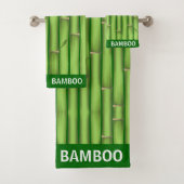 Bâtonnets de bambou vert chanceux modernes sur fon (En situation)