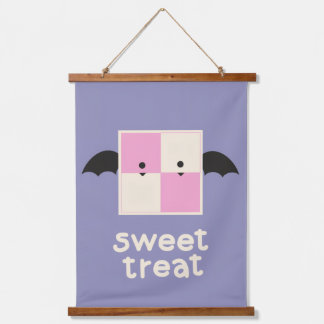 Battenberg Buddies - Wood Topped Wall Tapestry Hangend Wandkleed