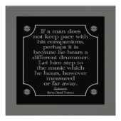 Batteur Différent — Grandes affiches (Devant)