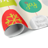 Bauble red green - neutrale kerstfoto cadeaupapier (Rol Hoek)