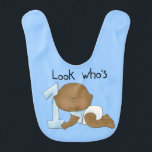 Bavoir African American Boy 1st Birthday Bib<br><div class="desc">La bib bleue du premier anniversaire du bébé comporte un bébé afro-américain et un texte qui dit Look Who's 1!</div>