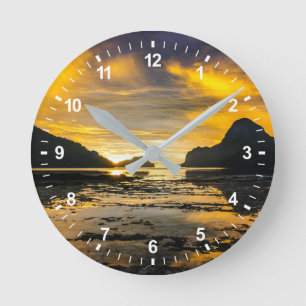 Bay El Nido Sunset Ronde Klok