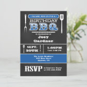 BBQ Bleu Anniversaire Chalkboard Invitation (Debout devant)