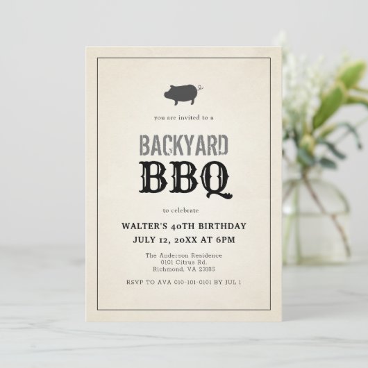 BBQ Pig Roast Red Gingham Volwassen Verjaardag Kaart (Staand voorkant)