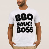 BBQ SAUS BAAS DAD T-SHIRT (Voorkant)