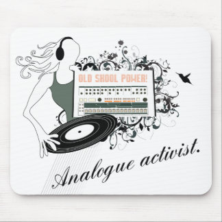 [ BD ] Old Skool Power - Celebration of Analog Muismat