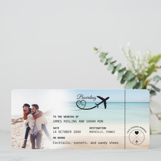 Beach Boarding Pass Wedding Invitation with QR Cod (Debout devant)