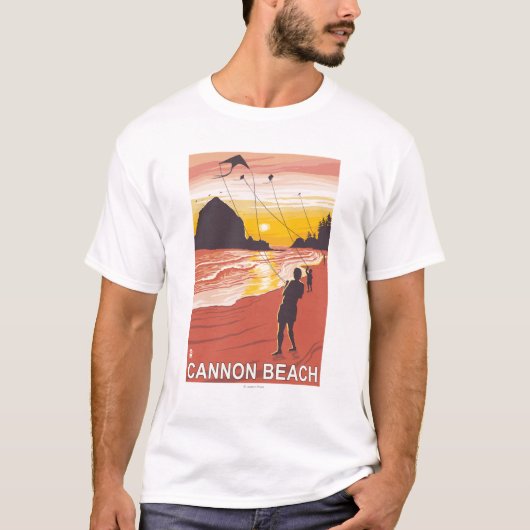 Beach & Kites - Cannon Beach, Oregon T-shirt (Voorkant)