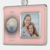Beach Sand Dollar Roze foto Verzilverd Kader Ornament (Links)