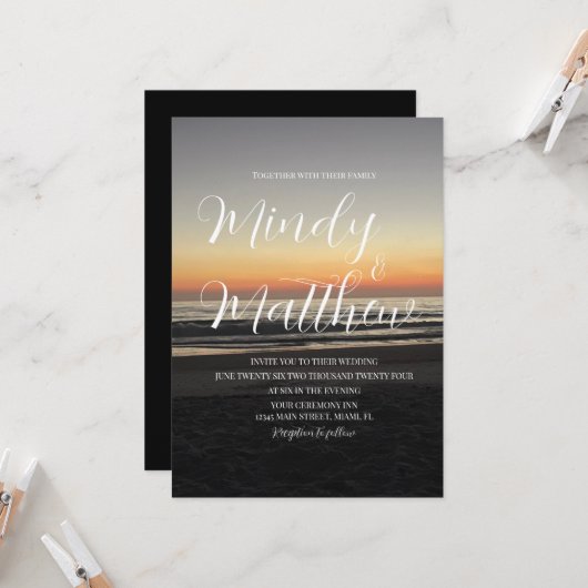 Beach Sunset Down Destination Wedding Invitation (Devant/Arrière en situation)