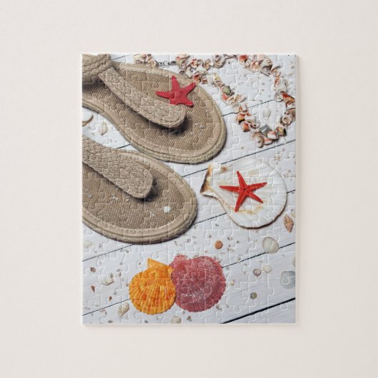 Beach Vacking with Sandals and Sea Shells Legpuzzel (Verticaal)