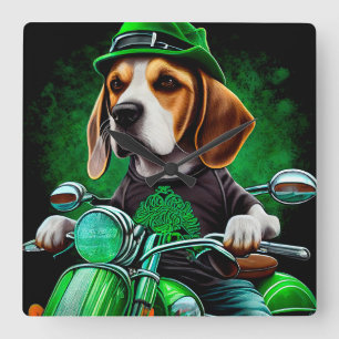 Beagle Dog fiets St. Patrick's Day Vierkante Klok