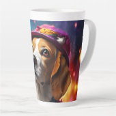 Beagle in een roze Pet Latte Mok (Rechterhoek)