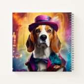 Beagle in levendig kostuum notitieboek (Achterkant)