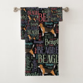 Beagle silhouette en woordkunstpatroon bad handdoek (Insitu)
