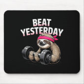 Beat Yesterday Funny Sloth Barbell Training  Muismat (Voorkant)