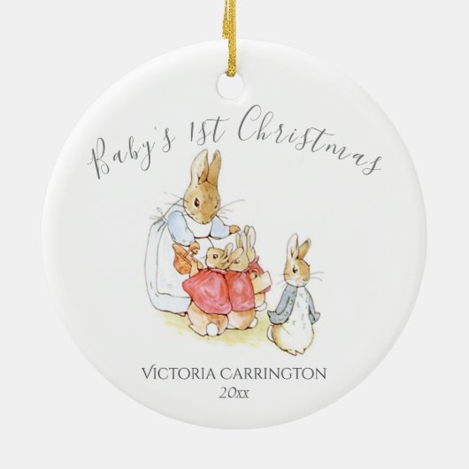 Beatrix Potter Peter Rabbit Baby 1e Kerstmis Keramisch Ornament (Achterkant)
