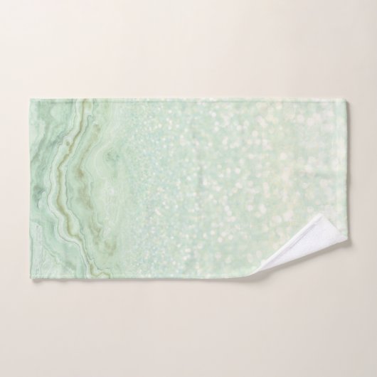 Beau éléphant avec un arc rose dans une clairière (Serviette à main)