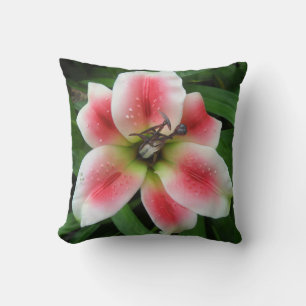 Beau Oreiller Flower Throw