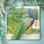 Beau Peacock Vert Bleu Toujours Citation Étincelan<br><div class="desc">"Toujours étincelant." Rien de tel qu’un paon bleu royal avec ses plumes vertes en forme de gemme. Célébrez sa beauté tous les jours sur ce dessous de verre en pierre de photographie pendant que vous vous détendez avec votre boisson préférée. Vous pouvez facilement personnaliser ce dessous de verre en pierre...</div>