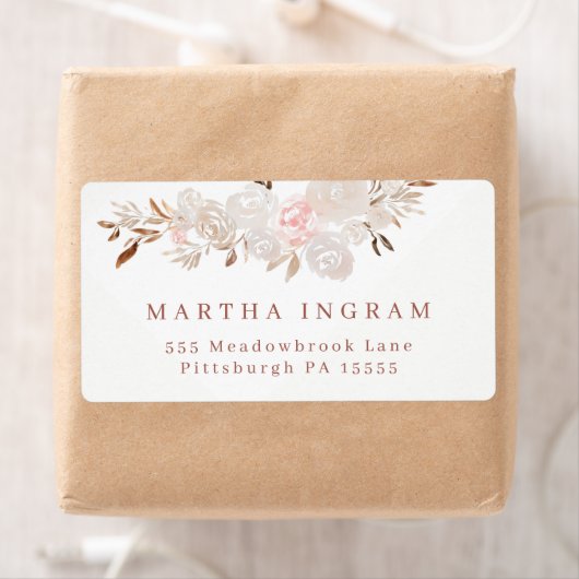 Beau Rose de crème Monogram Étiquette (En situation)