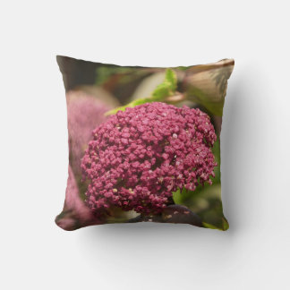 Beautiful Angelica Flower Throw Pillow Kussen