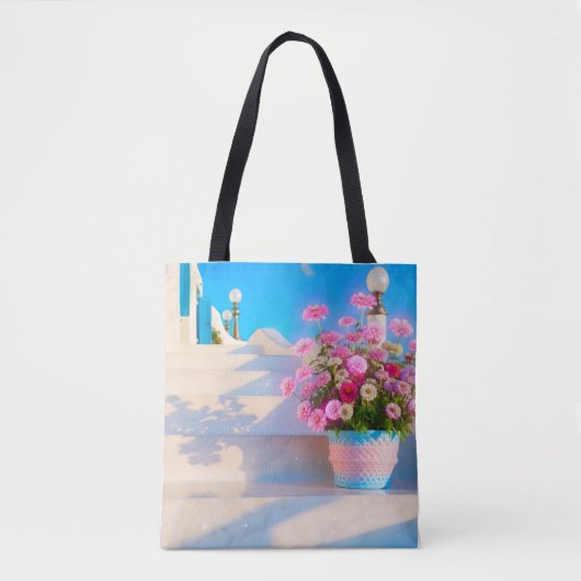 Beautiful flowers on white steps Tote Bag (Voorkant)
