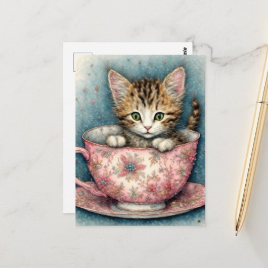 Beautiful kitten in a teacup  briefkaart (Voorkant / Achterkant in situ)