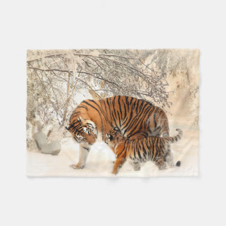 Beautiful Tiger with Cub in the Snow Fleece Deken
