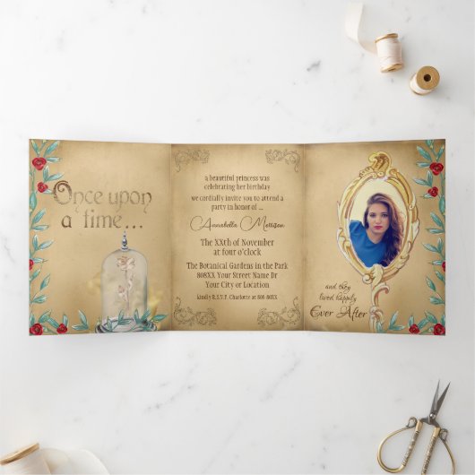 Beauty en het Beast Fairytale  Storybook Drieluik Uitnodiging (Binnen)