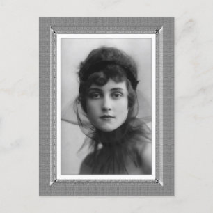 Beauty - The Look - in zwart-wit Briefkaart