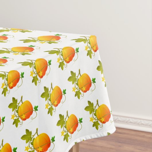 Beaux citrouilles sur nappe blanche (In Situ)