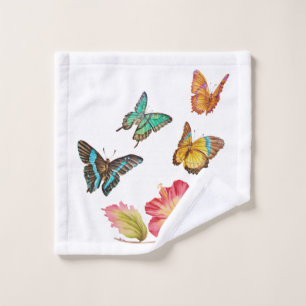 Beaux papillons et ketmie rose colorée
