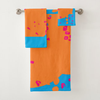 Bébé bleu pâle orange et une pointe de rose