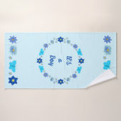 Bébé bleu Papillons et fleurs personnalisés (Serviette de bain)