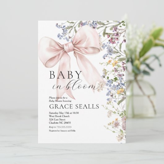 bébé dans Bloom bow Baby shower Invitation (Debout devant)