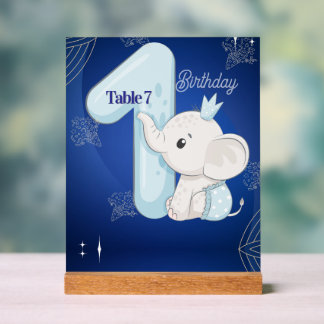 Bébé éléphant mignon premier anniversaire