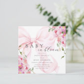Bébé En Fleur Pink Bow Baby shower Invitation (Debout devant)