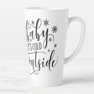 Bébé il fait froid à l'extérieur Mug de Noël d'hiv
