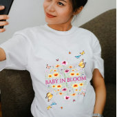 Bébé papillon fleur sauvage en fleur Maman en fleu