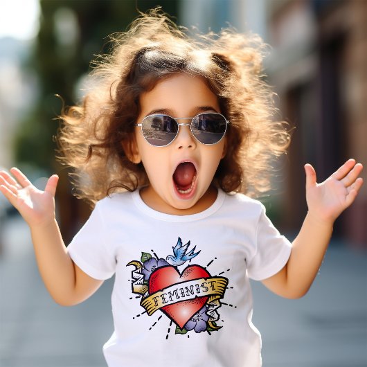 Bébé T-shirt pour petite fille féministe
