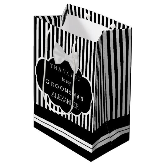 Bedankt Groomsman Stripes White Bow Stropdas en na Medium Cadeauzakje (Voorkant Gekanteld)
