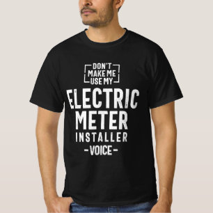 Bediening van een installateurscentrum voor elektr t-shirt