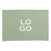 Bedrijf of Bedrijf Aangepaste Logo op Sage Green Kussensloop (Voorkant-Rechts)