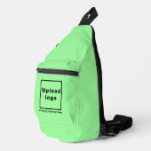 Bedrijfsnaam en Logo op Lichtgroene Sling Bag (Rechterhoek)