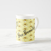 Bee Beautiful Spécialty Mug (Devant droit)