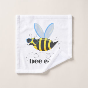 Bee caractère avec mustache lunettes de soleil Bee