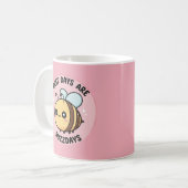 Bee Coffee Mug – Cute Kawaii Bumblebee (Devant gauche)
